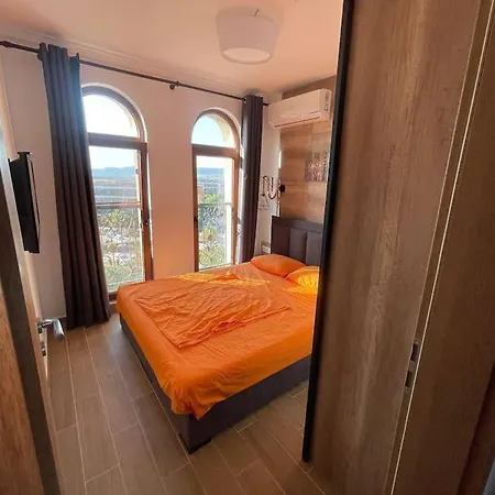 2 Bedrooms In Cascadas 21